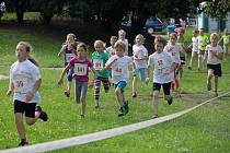 Olympijského běhu se každoročně účastní tisíce malých i velkých závodníků.