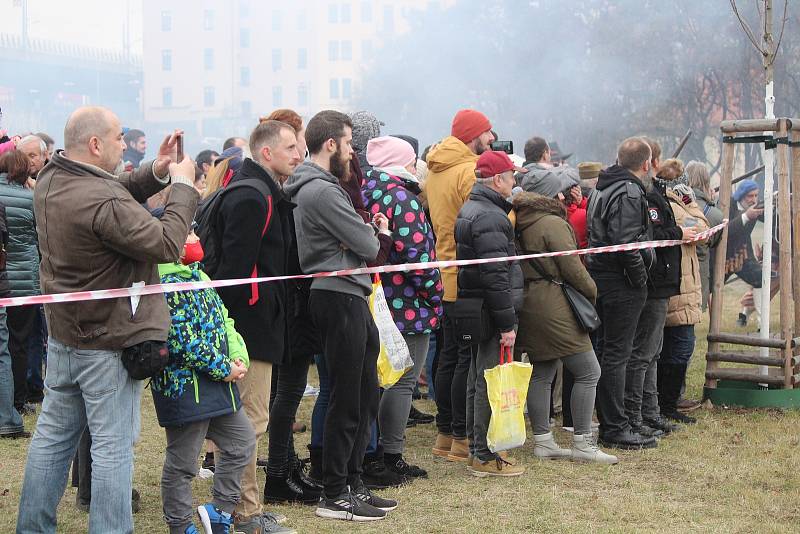 Mušketýři v Plzni - Mansfeld odchází.