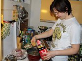 Irena Fáberová se v sobotu pustila do vaření tibetské polévky thäntug a také do takzvaných momo taštiček