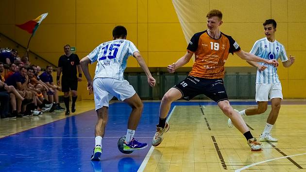 Futsalový zápas mistrů, 2. června 2023: futsalisté SK Interobal Plzeň - házenkáři Talent Týmu Plzeňského kraje 5:5.