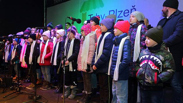 Česko zpívá koledy v Plzni (2022)
