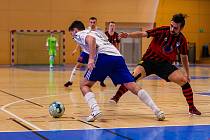 19. kolo 1. Futsal ligy: SK Interobal Plzeň (futsalisté v červeno-černých dresech) - SK Olympik Mělník 11:1 (3:1).