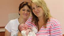 Lucii Veselé a Pavlu Širokému z Plané u Mariánských Lázní se 1. června v 5:23 hodin narodila ve FN v Plzni prvorozená dcera Sofie (4,35 kg, 52 cm). Na snímku také šťastná babička Lenka Hrušová