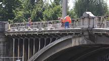 Rekonstrukce historického mostu na Jateční
