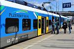 Od srpna 2021 jsou na linku Plzeň – Karlovy Vary nasazeny čtyři nové elektrické jednotky RegioPanter. Jedná se o společný projekt Karlovarského a Plzeňského kraje, dopravcem jsou České dráhy.
