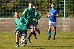 Fotbalisté SK Horní Bříza (na archivním snímku hráči v zelených dresech) otočili utkání se Lhotou, kterou doma porazili 3:1.
