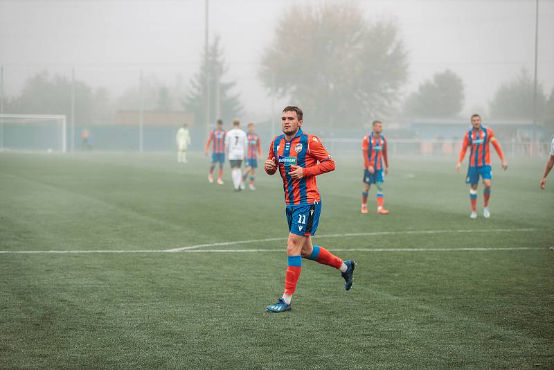 12. kolo FORTUNA ČFL A: Viktoria Plzeň B - Jiskra Domažlice (na snímku fotbalisté v bílých dresech) 0:1 (0:1).