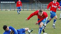 Fotbalisté FC Viktoria Plzeň B podlehli doma Náchodu 0:3 a v boji o záchranu v České fotbalové lize ztratili tři cenné body