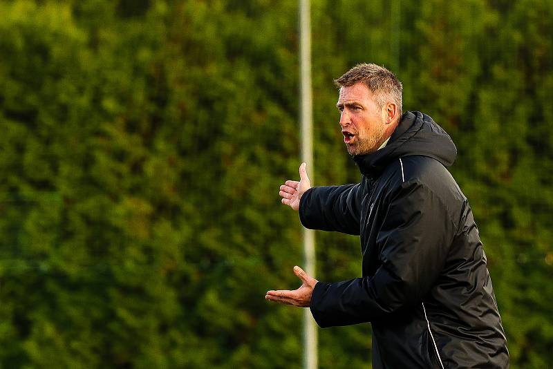 9. kolo ČLD U19: FC Viktoria Plzeň U19 B (na snímku fotbalisté v červenomodrých dresech) - SK Dynamo České Budějovice U19 B 3:0 (1:0).