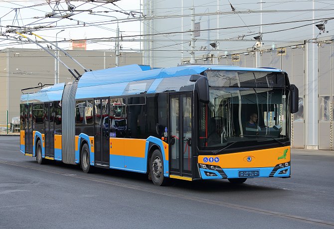 Podívejte se, plzeňské trolejbusy už vozí cestující v Sofii.