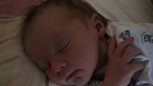 Ella Anna Slezáková z Havlovic se narodila 13. listopadu 2021 mamince Kateřině a tatínkovi Marcelovi, který byl u porodu. Po příchodu na svět v domažlické porodnici vážila sestřička čtyřleté Emmičky 3250 g a měřila 50 cm.