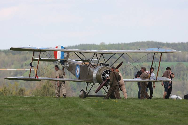 V Plasích se objevil gripen i světová akrobatová letka The Flying Bulls