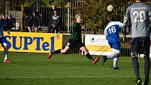 FC Rokycany (zelení) - FK Hvězda Cheb 2:1 (0:0).