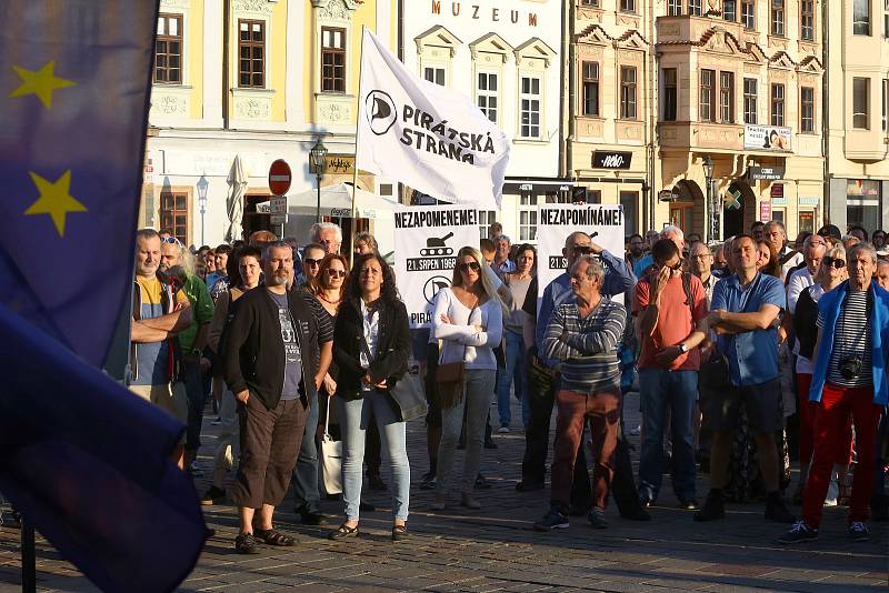 Tady není Rusko protest setkání spolek Milion chvilek pro demokracii náměstí Republiky cca 400 učastníků