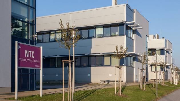 Nové technologie - výzkumné centrum (NTC) Západočeské univerzity v Plzni.