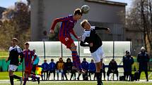 ČLD U17: Viktoria Plzeň B - Petřín Plzeň 3:0 (0:0).