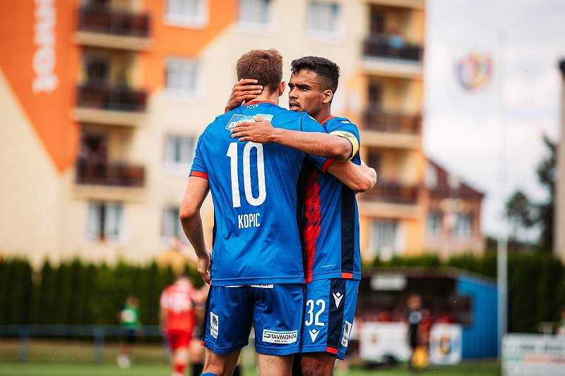 Příprava: FC Viktoria Plzeň - Slavia Karlovy Vary 9:0 (2:0).