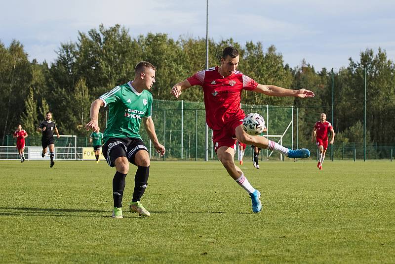 6. kolo FORTUNA divize A: SK Horní Bříza (na snímku fotbalisté v zelených dresech) - SK Petřín Plzeň 1:3.