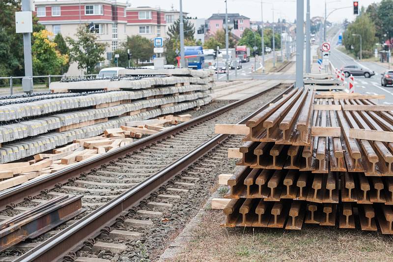 Rekonstrukce tramvajového kolejiště linky č. 1 v Plaské ulici v Plzni.