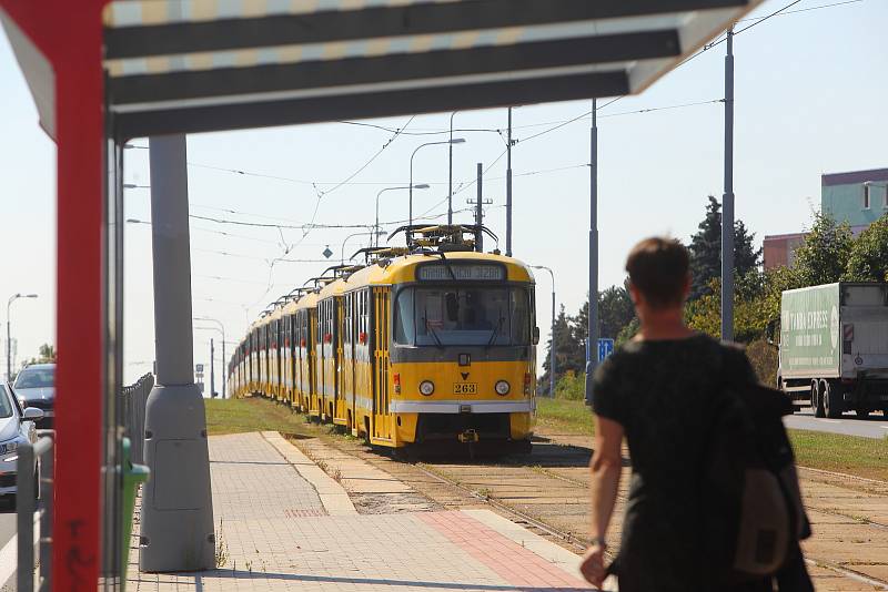 Rekonstrukce tramvajového kolejiště linky č. 1 v Plaské ulici v Plzni.