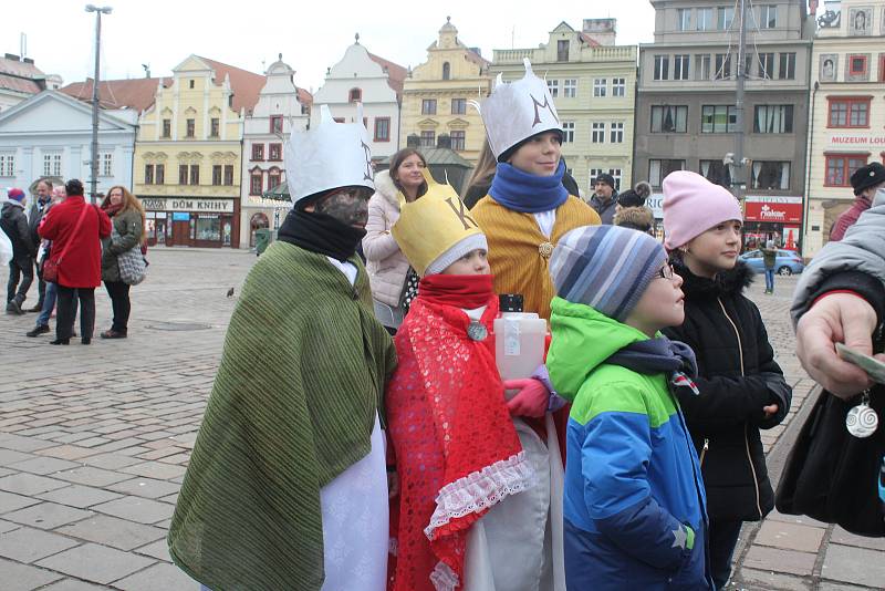 Tříkrálový průvod vyšel v neděli z plzeňského náměstí Republiky