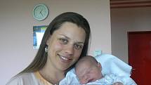 Velký brácha, dvaapůlletý Toníček, bude prý mamince pomáhat s péčí o svoji novorozenou sestřičku. Zuzanka (3,86 kg, 50 cm) se narodila 9. června v 19.37 hod. ve FN Štěpánce a Marku Moravcovým z Plzně