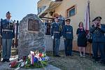 Sedm letců z Plzně Karlova má svůj pomník