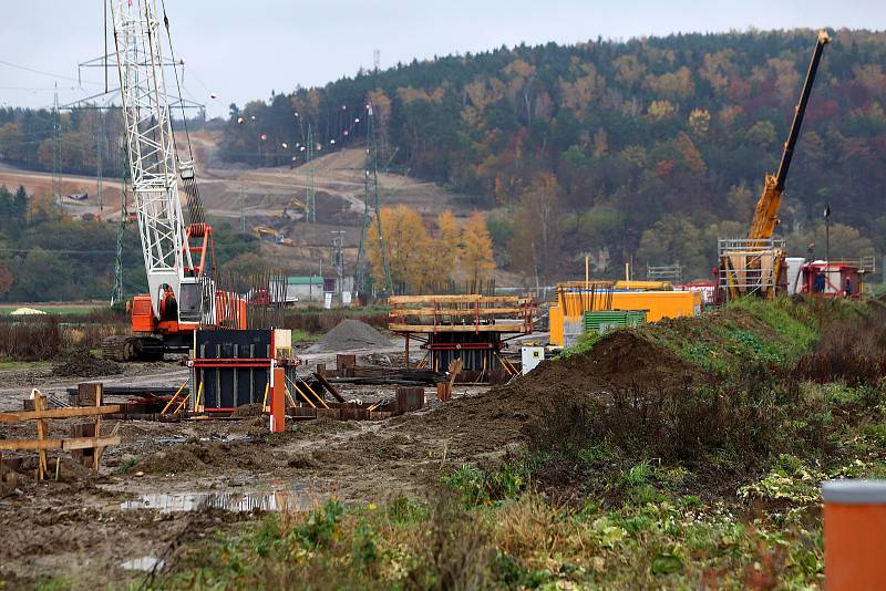 Skvrňany pohled na část Radčice