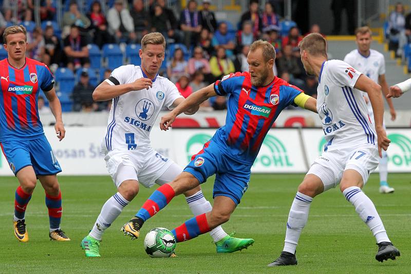 Fotbalisté Viktorie porazili Sigmu Olomouc 1:0.