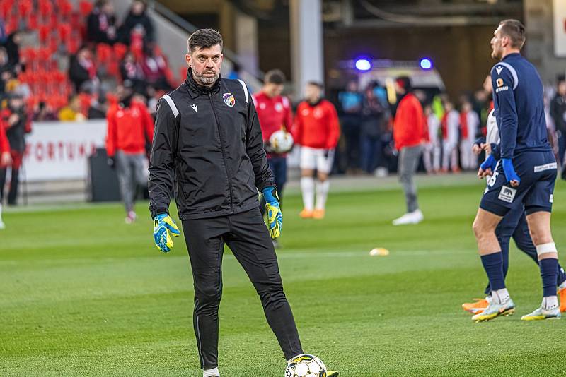 Fotbalisté Viktorie prokletí slávistického stadionu v Edenu neprolomili, v sobotu tam prohráli 1:2.