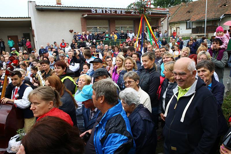 Dožínky Plzeňského kraje, rodinná farma Milínov