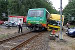 Nehoda nákladního auta a rychlíku společnosti GW Train Regio na trati Plzeň - Most se stala na železničním přejezdu nedaleko obce Kaznějov na severním Plzeňsku.