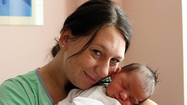 Adéla Telekešová se narodila 1. prosince ve 22:16 rodičům Hance a Tomášovi z Blovic. Po příchodu na svět ve FN v Plzni vážila jejich prvorozená dcera 3400 gramů a měřila 49 centimetrů.