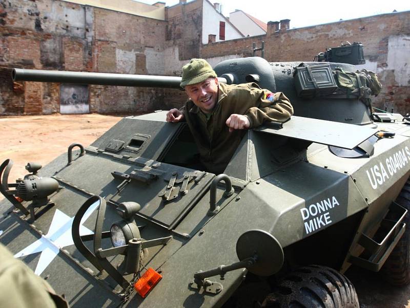 Průzkumné vozidlo M8 Greyhound po rekonstrukci