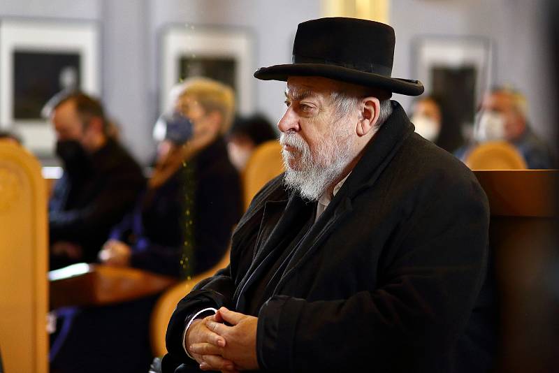Ve Staré synagoze v Plzni proběhla pieta k 80. výročí plzeňských transportů Židů v roce 1942. Zúčastnil se i vrchni zemský rabín Karol Sidon, či na dálku z Anglie Alexander Goldscheider, který zavzpomínal na svého otce Františka, který byl v transportu.