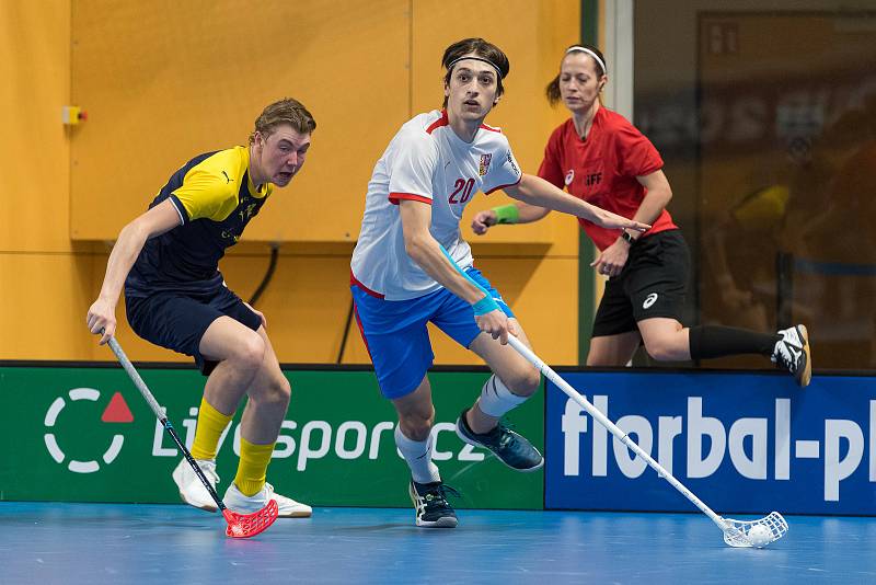 Česko U19 (v bílém) - Švédsko U19.