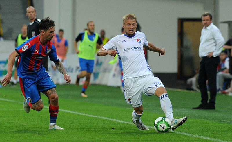 Fotbalisté Plzně porazili v zápase 5. kola první ligy doma Baník Ostrava 3:0.