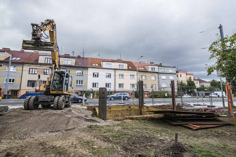 Stavba terminálu v Plzni na Slovanské třídě.