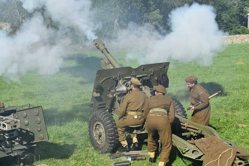 V Myslívě si připomněli návrat vojáků Československé obrněné brigády do vlasti a působení armády Spojených států amerických v západních Čechách.