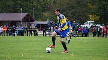 11. kolo krajské I. A třídy: TJ Sokol Kralovice - FK Bohemia Kaznějov (na snímku fotbalisté v modrých dresech) 4:3 (0:2).