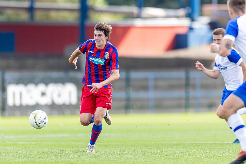 Z archivu: Fotbalisté plzeňské Viktorie prohráli na Admiře 1:3.