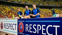 Hráči Viktorie Plzeň na stadionu Arena Nationala v Bukurešti. 