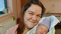 Kristýna Keramidasová se narodila 3. března v 5:13 mamince Jitce a tatínkovi Pavlovi z Vochova. Po příchodu na svět v plzeňské FN vážila sestřička devítiletého Martina 4140 gramů a měřila 50 centimetrů.