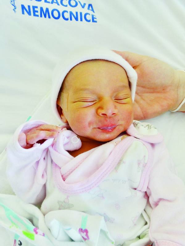 Karolína Bednářová se narodila 21. října ve 14:59 mamince Andree a tatínkovi Vladimírovi z Plzně. Po příchodu na svět v porodnici U Mulačů vážila jejich prvorozená dcerka 2920 gramů.