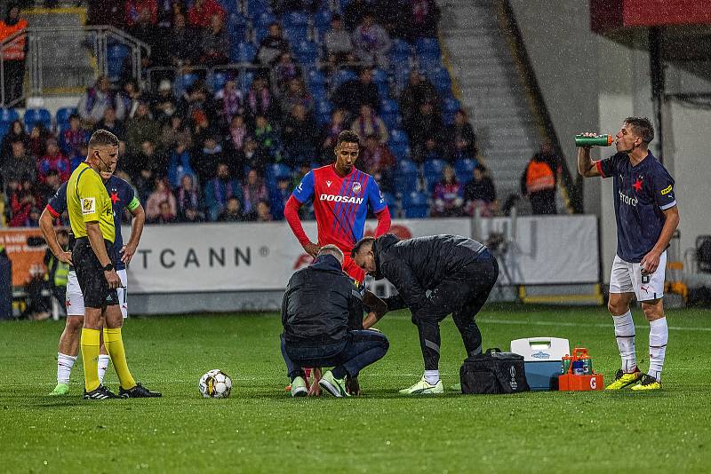 9. kolo FORTUNA:LIGY: FC Viktoria Plzeň - SK Slavia Praha 3:0 (2:0).