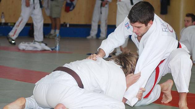 K tahounům extraligového Judoclubu Plzeň by měl v nastávající sezoně opět patřit český reprezentant Tomáš Funfálek (vpravo)