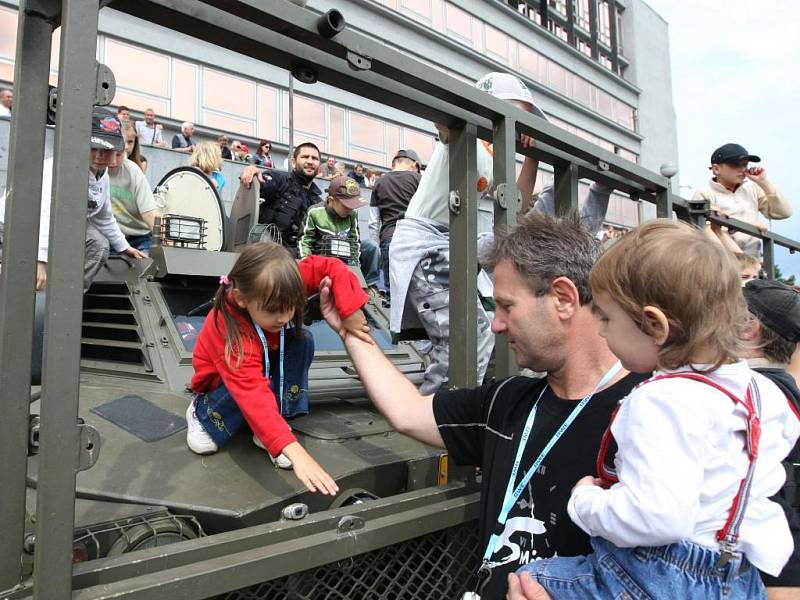 Na akci Den s policií přišlo kolem pěti tisíc lidí.