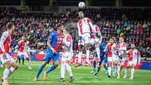 Fotbalisté Viktorie Plzeň remizovali v ligovém šlágru s pražskou Slavií 1:1 před zaplněným hledištěm.