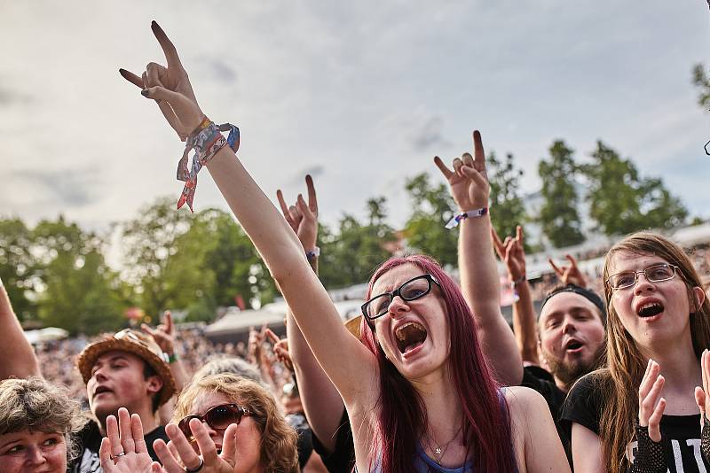 Metalfest - svátek příznivců metalu v amfiteátru v Plzni na Lochotíně.