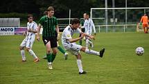 28. kolo I. A třídy: FC Rokycany B (zelení) - Slavoj Mýto B 5:2.